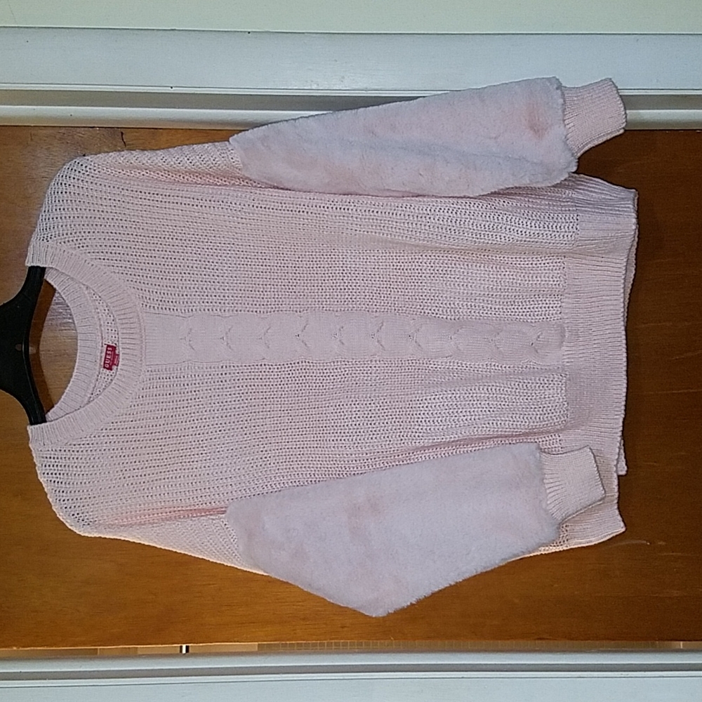 Guess Sweater Faux Fur Sleeves